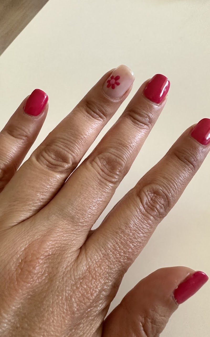 Hello Nails - foto 4