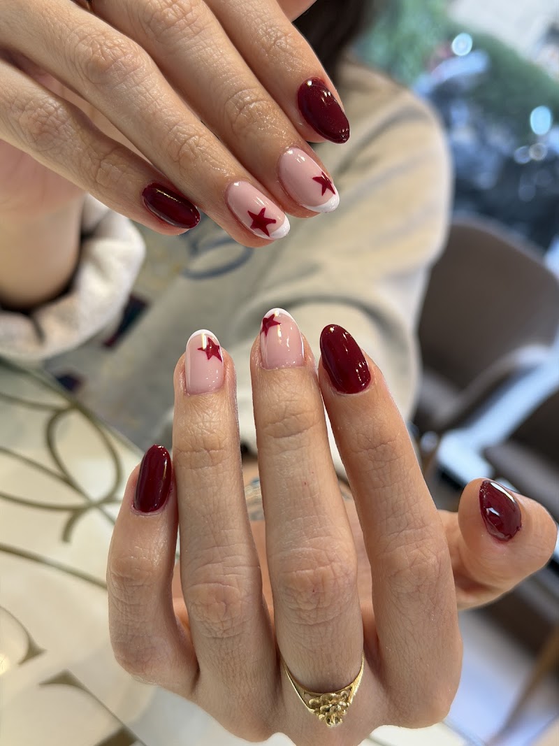 Hello Nails - foto 2
