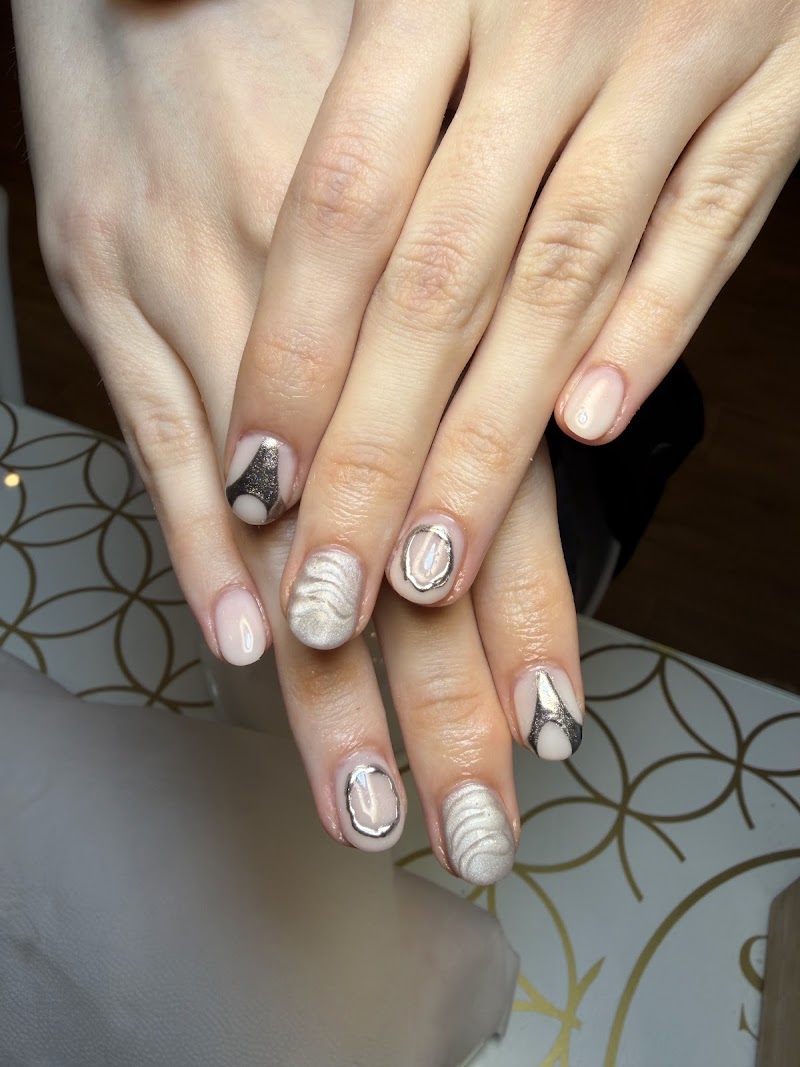 Hello Nails - foto 3