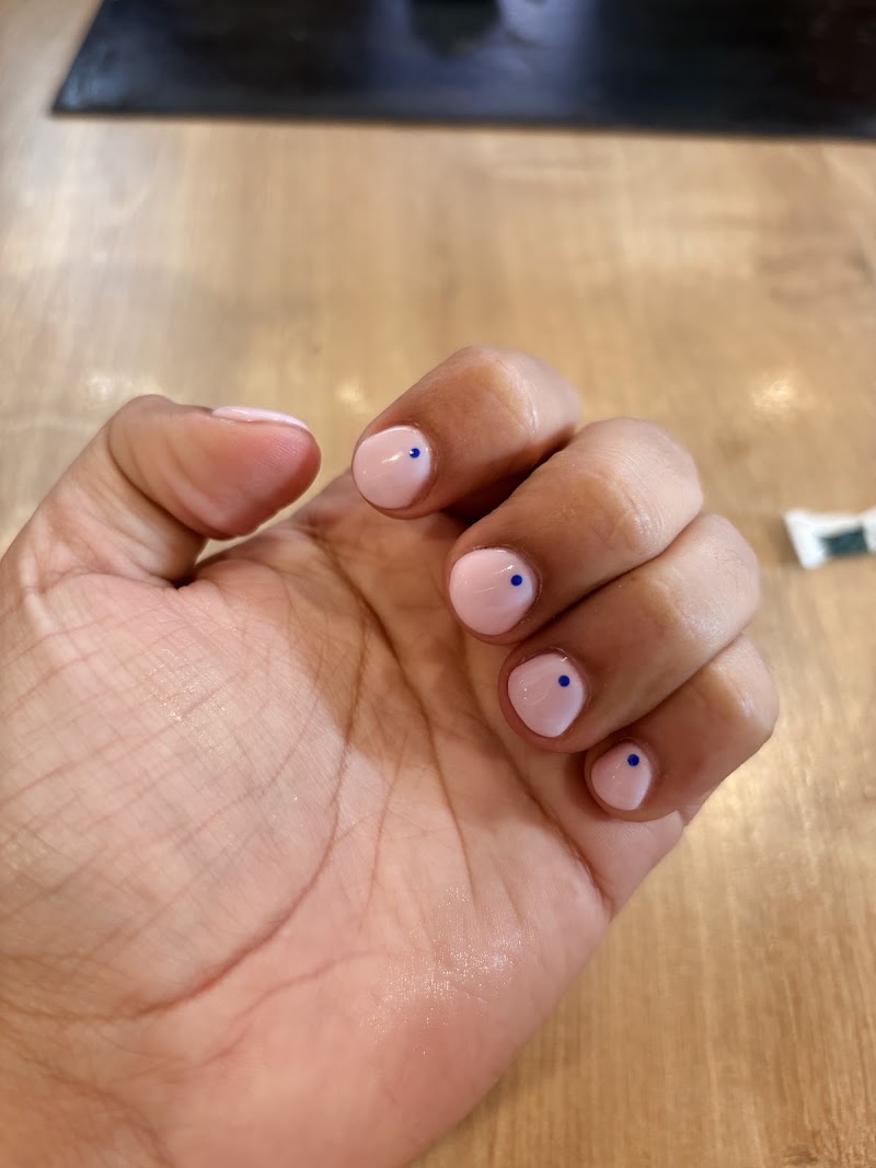 Hello Nails - foto 2
