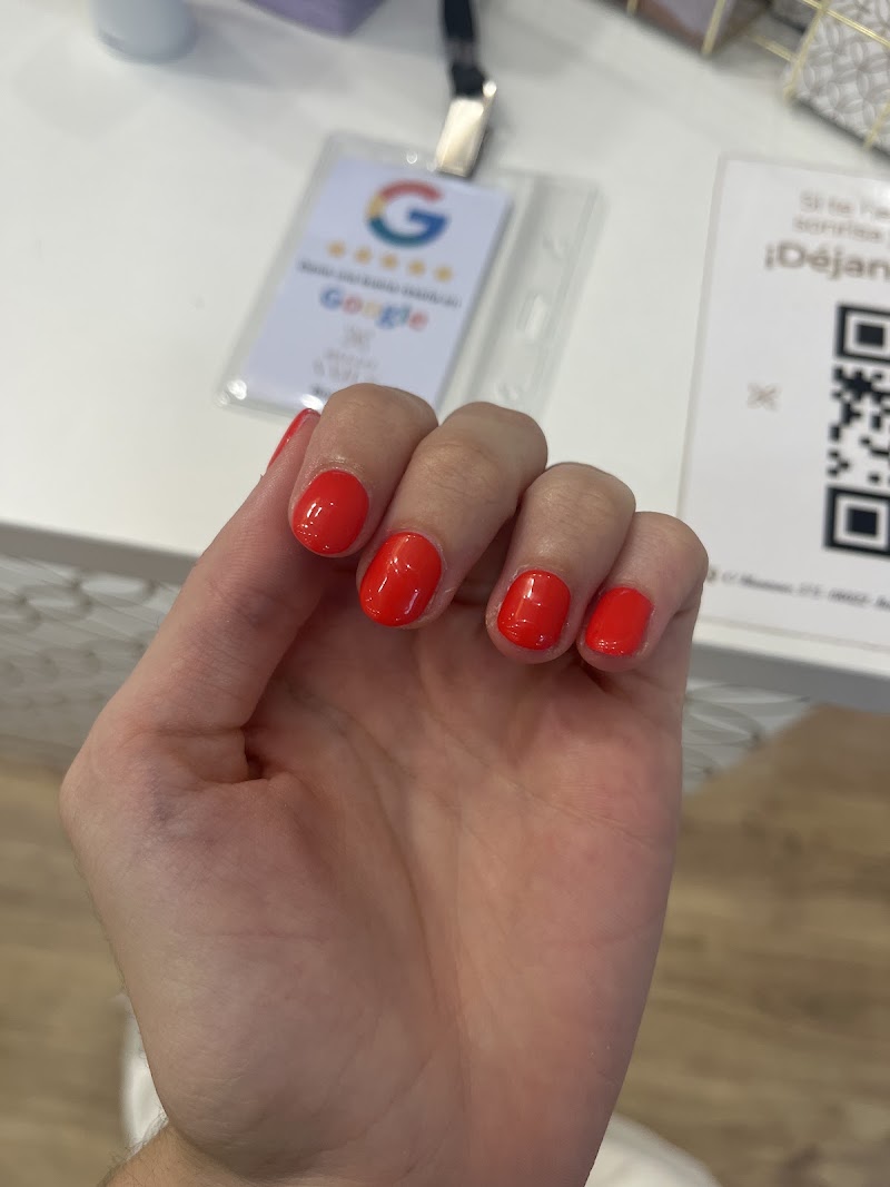 Hello Nails - foto 3