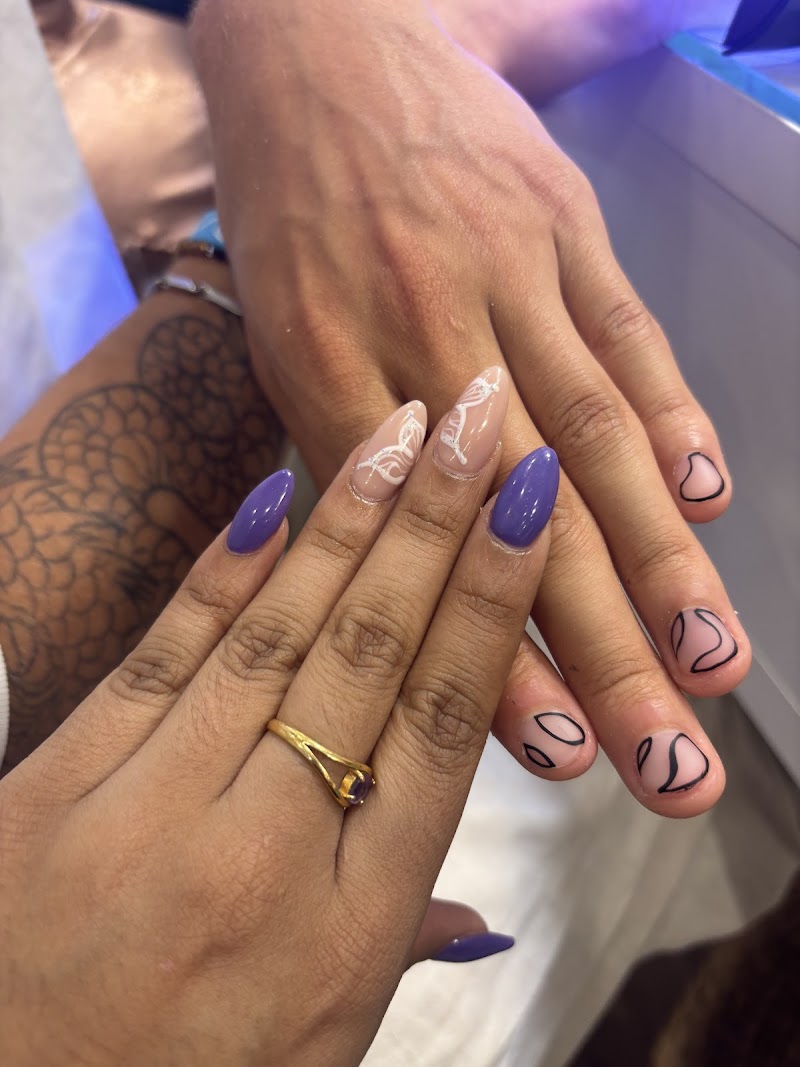 Hello Nails - foto 4