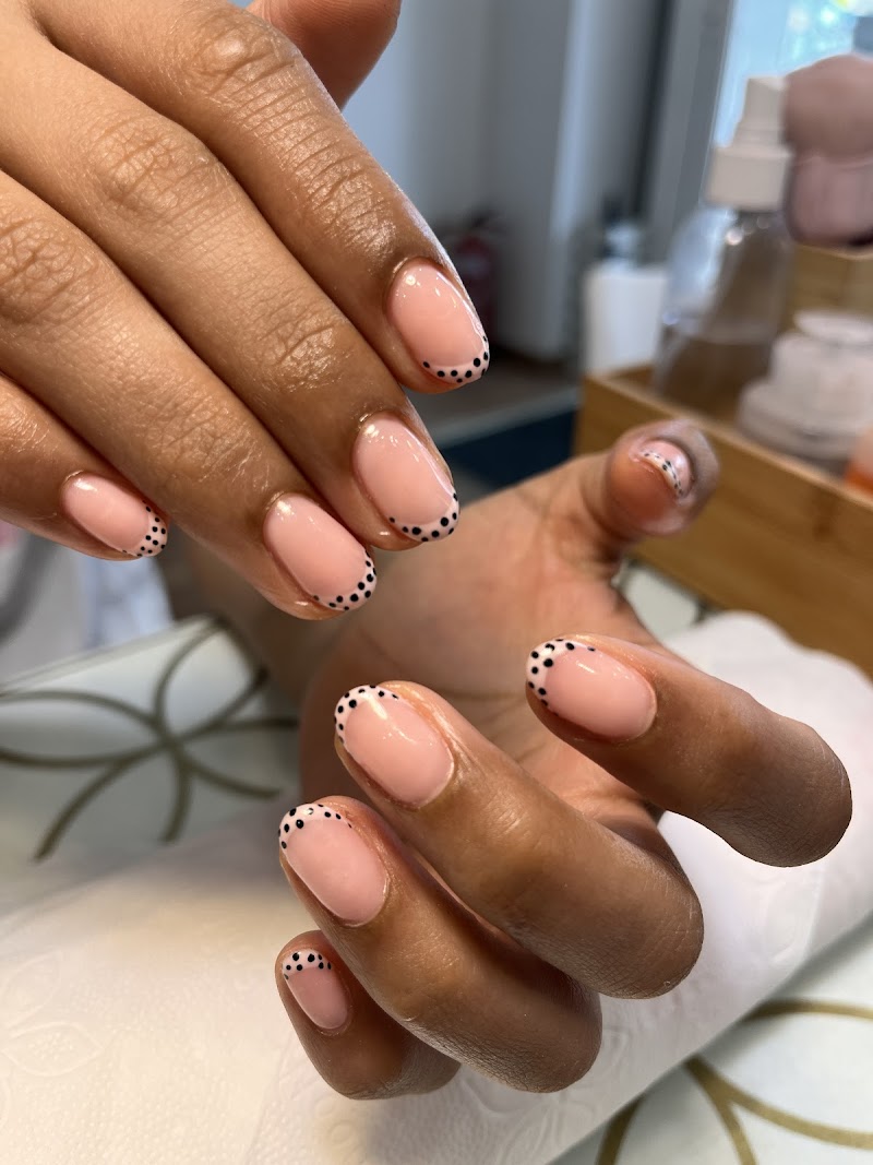 Hello Nails - foto 5