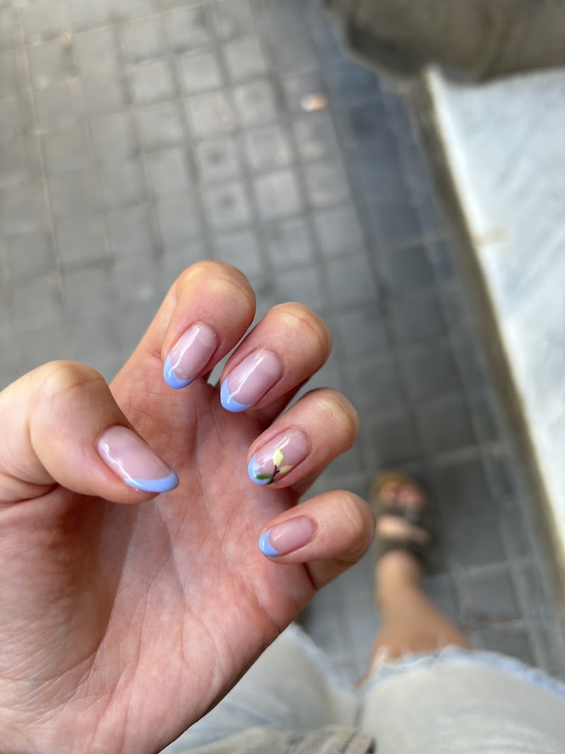 Hello nails - foto 3