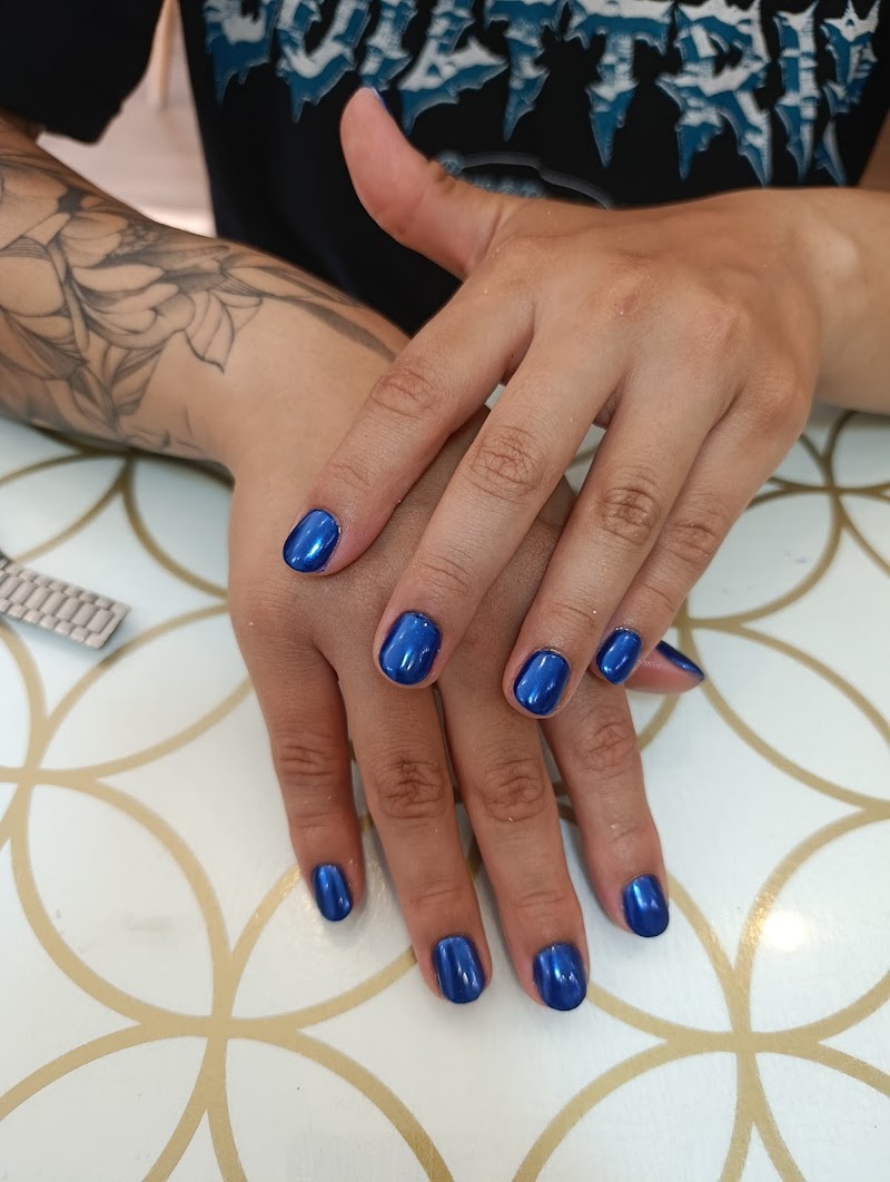 Hello Nails - foto 2