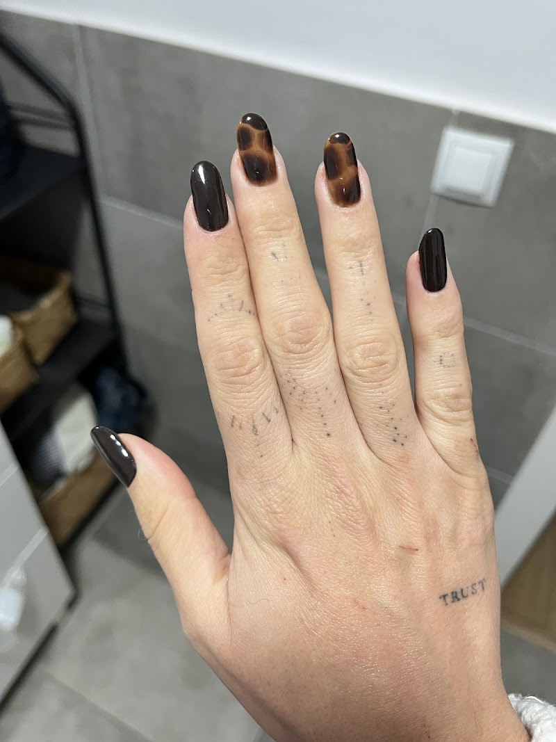 Hello Nails - foto 3