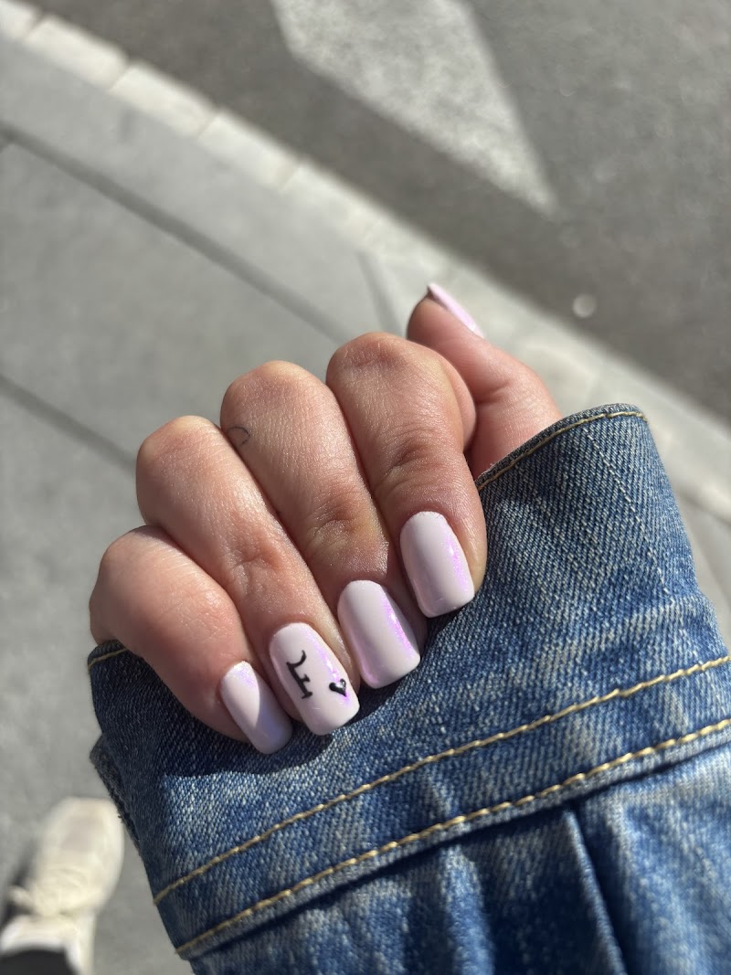 Hello Nails y Hello Lashes CLOT - foto 3