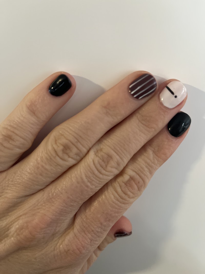 Hello Nails y Hello Lashes CLOT - foto 4