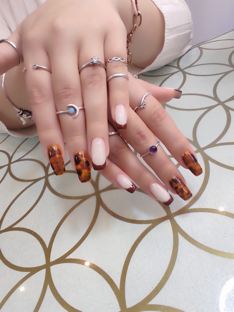 Hello Nails Zona Franca (Pl. Mediterránea) - foto 3