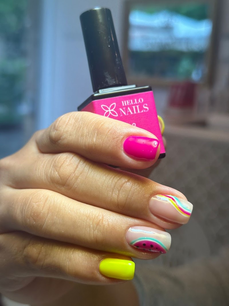 Hello Nails Zona Franca (Pl. Mediterránea) - foto 4