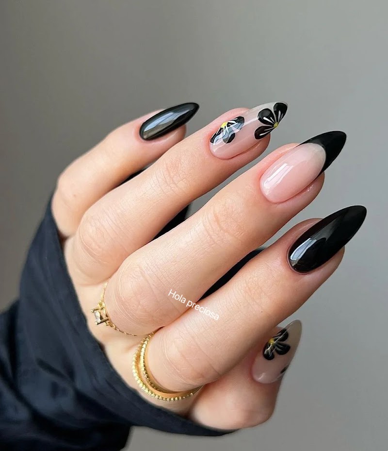 Hola preciosa Nails (centre estètica y uñas)