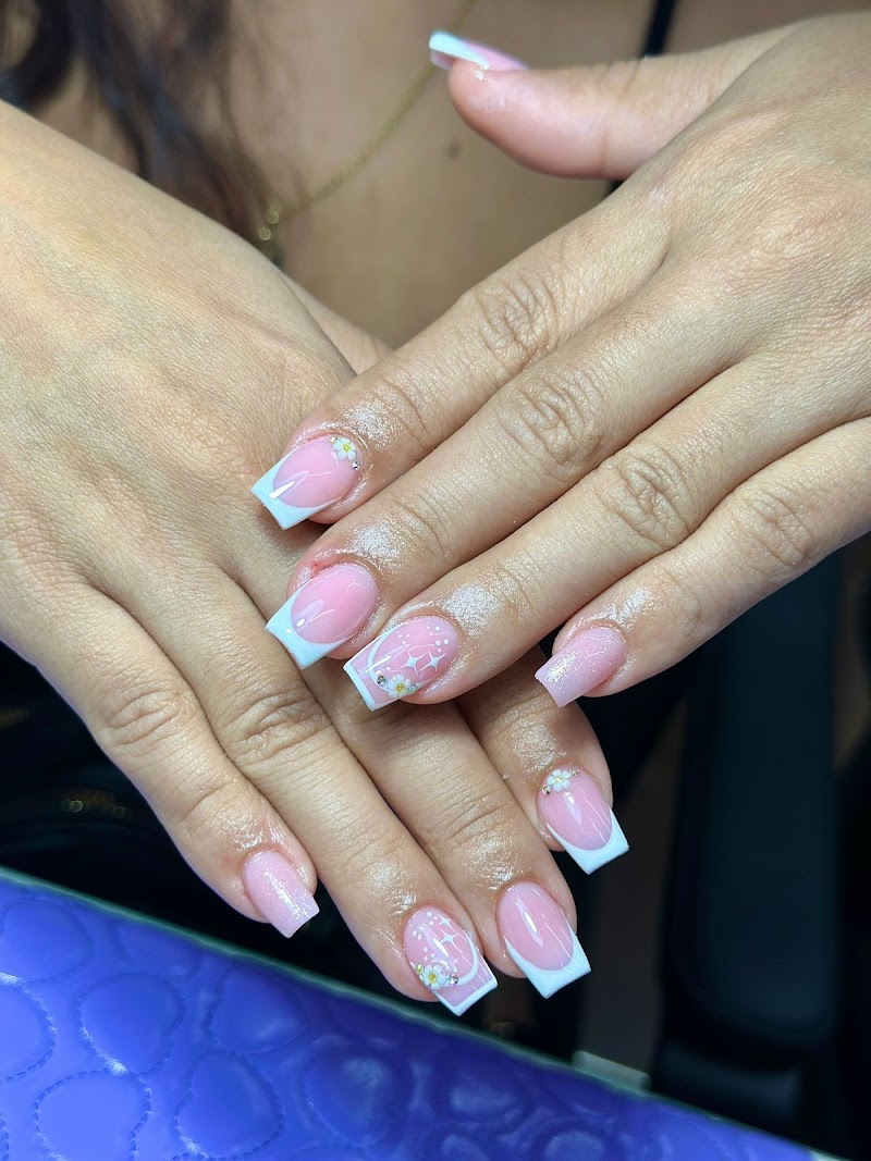 H&T NAILS Rambla Prim 238