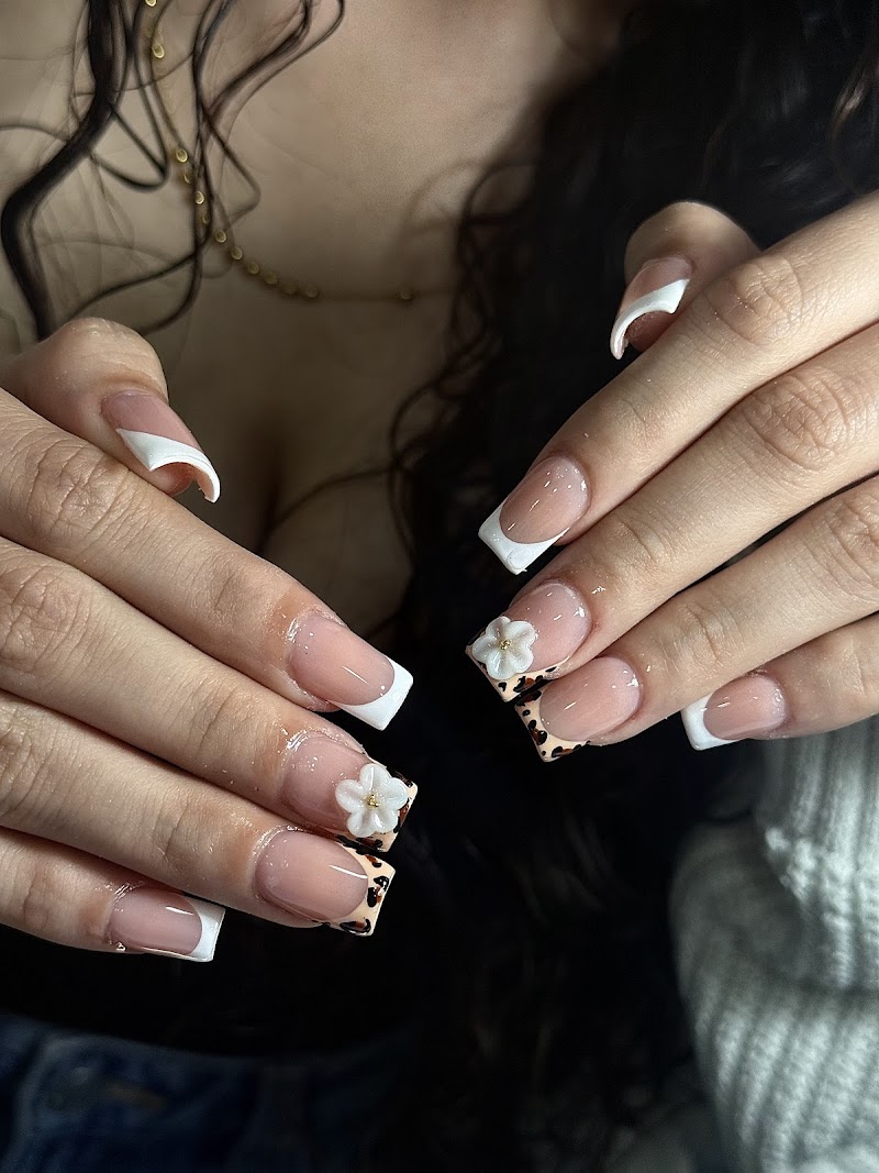 Julia nails 2