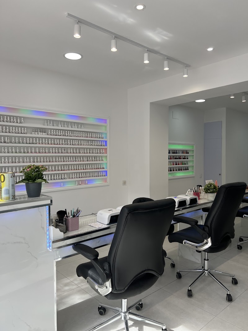 Julia Nails - foto 4