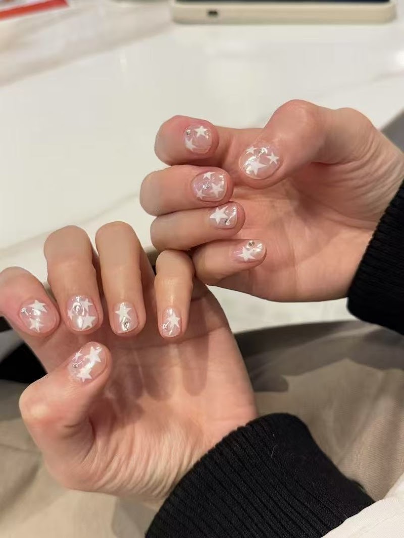 L NAIL STUDIO
