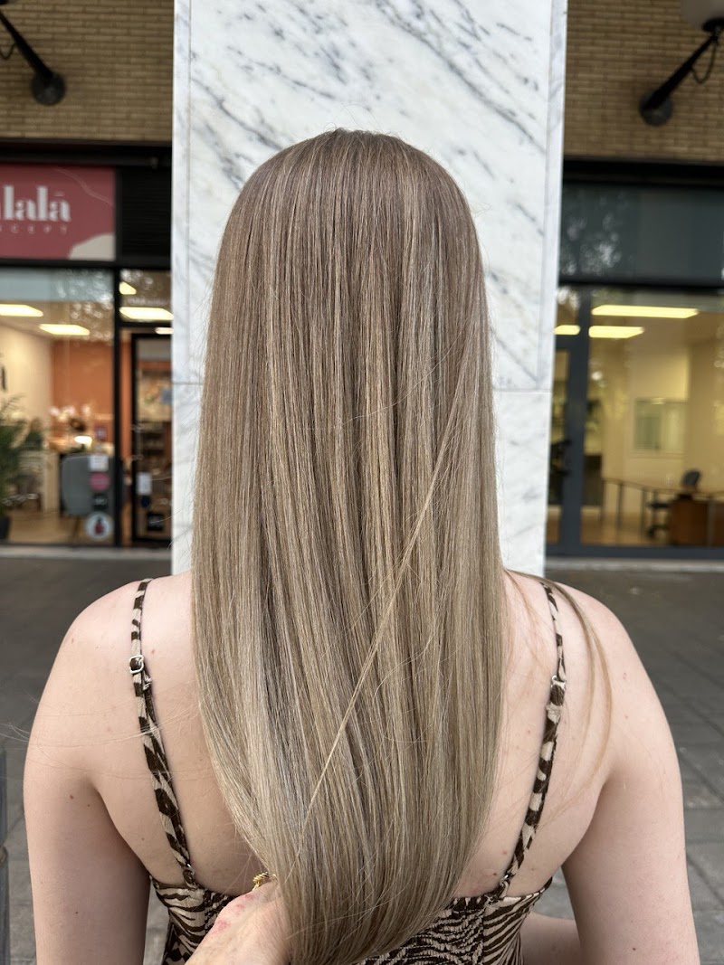 La Brush | Lashes Barcelona •manicure•pedicure•hair service•depilación•hair extensions - foto 3