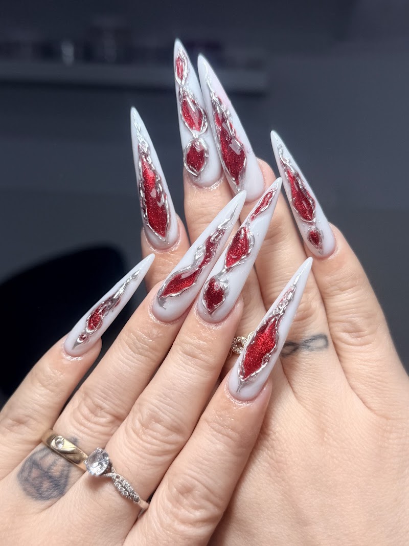 Lady nails