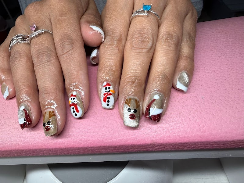 Leona Nails Studio & Aesthetics - foto 4