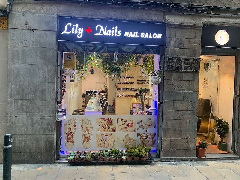 Lily Nails