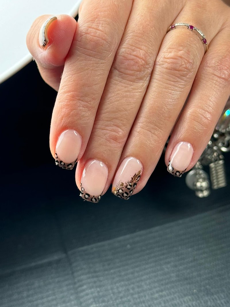 Lujo Nails by Sandra. Manicura y pedicura - photo 5