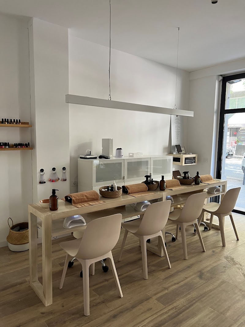 LuxyNails & Beauty Bar Muntaner - foto 3