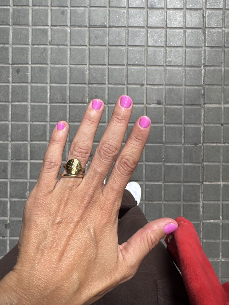 LuxyNails & Beauty Bar Travessera de Gràcia - photo 5