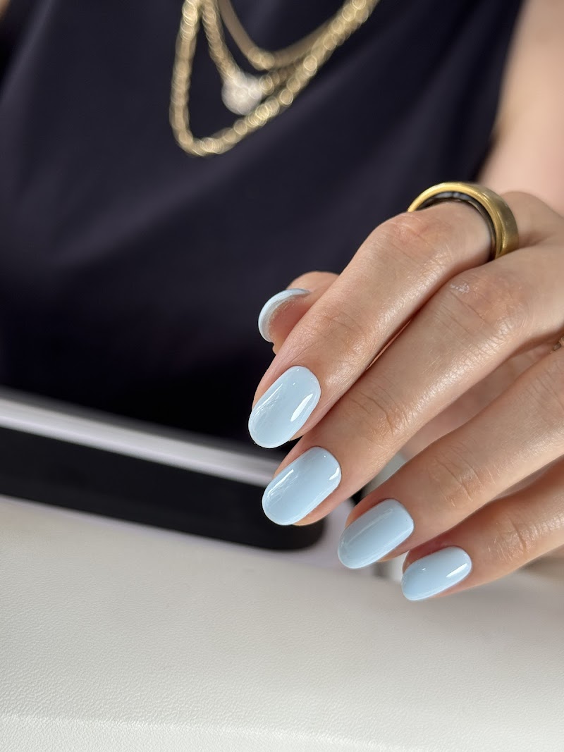 Manicura rusa Ella (маникюр и педикюр) - photo 4
