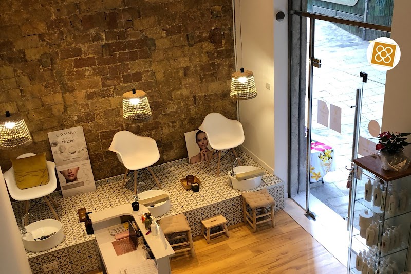 Massage and Nails SPA Born