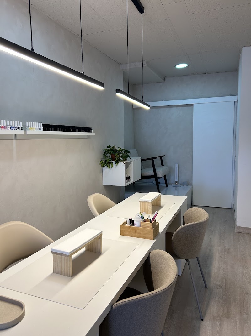 Moai • Salón de manicura profesional en Barcelona - photo 2
