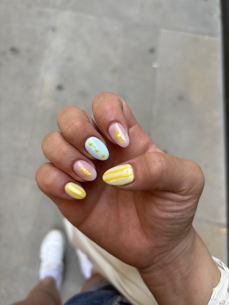 MUMU salón de uñas - Barcelona - foto 2