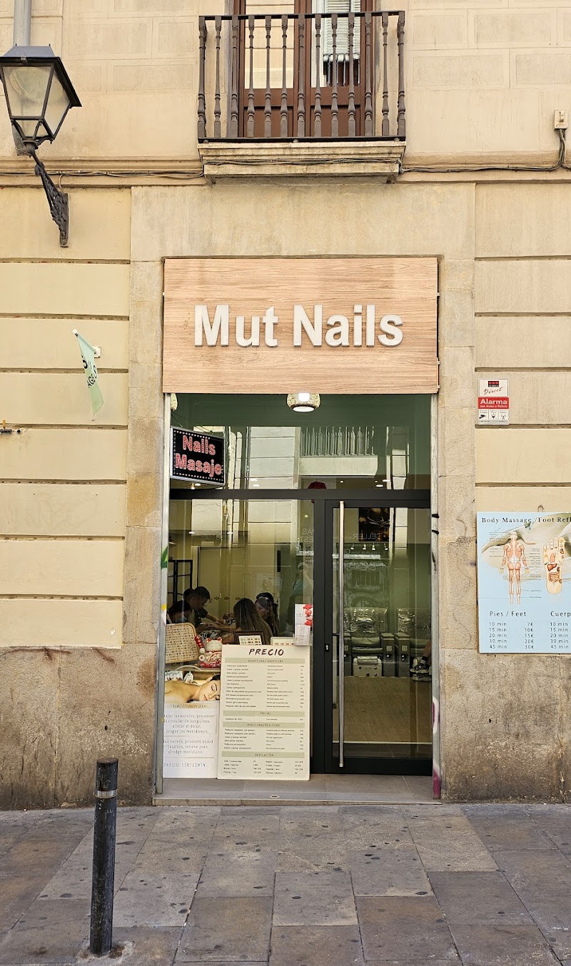 mut nails - Barcelona - foto 4