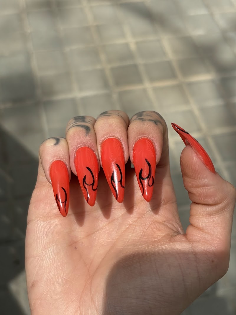 Más que uñas - foto 3