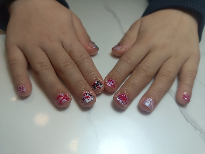 Nails 97 - foto 2
