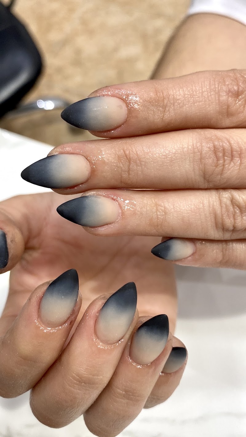 Nails 97 - foto 3