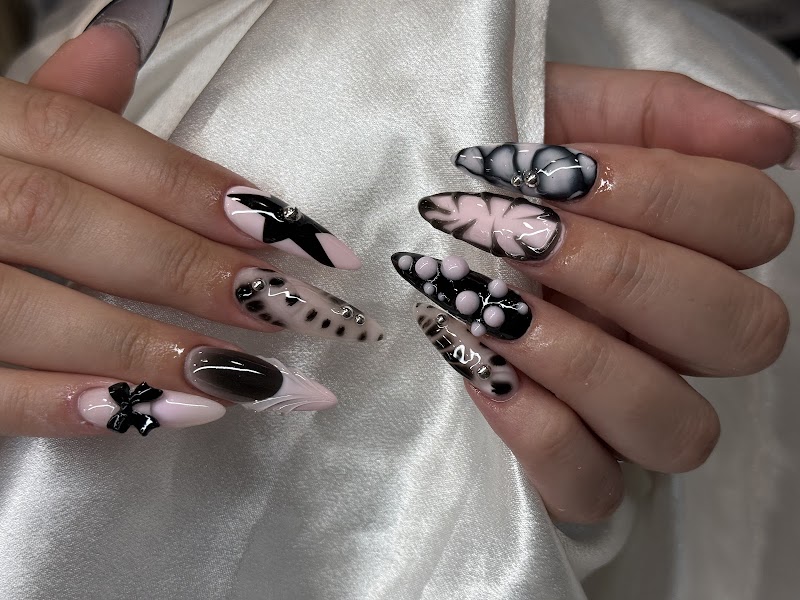Nails Blossom - foto 2