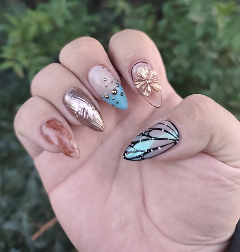 Nails Blossom - foto 3