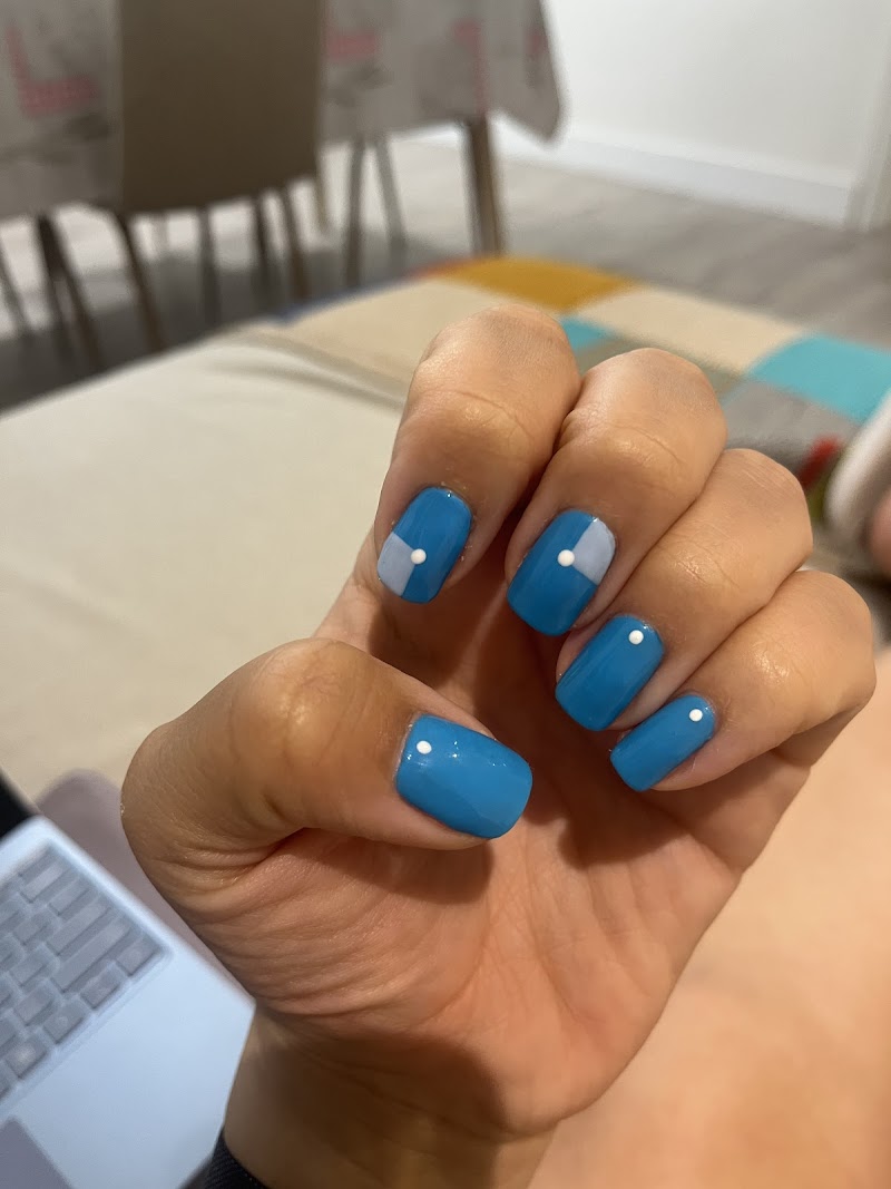 Nails Chics - Barcelona - foto 3