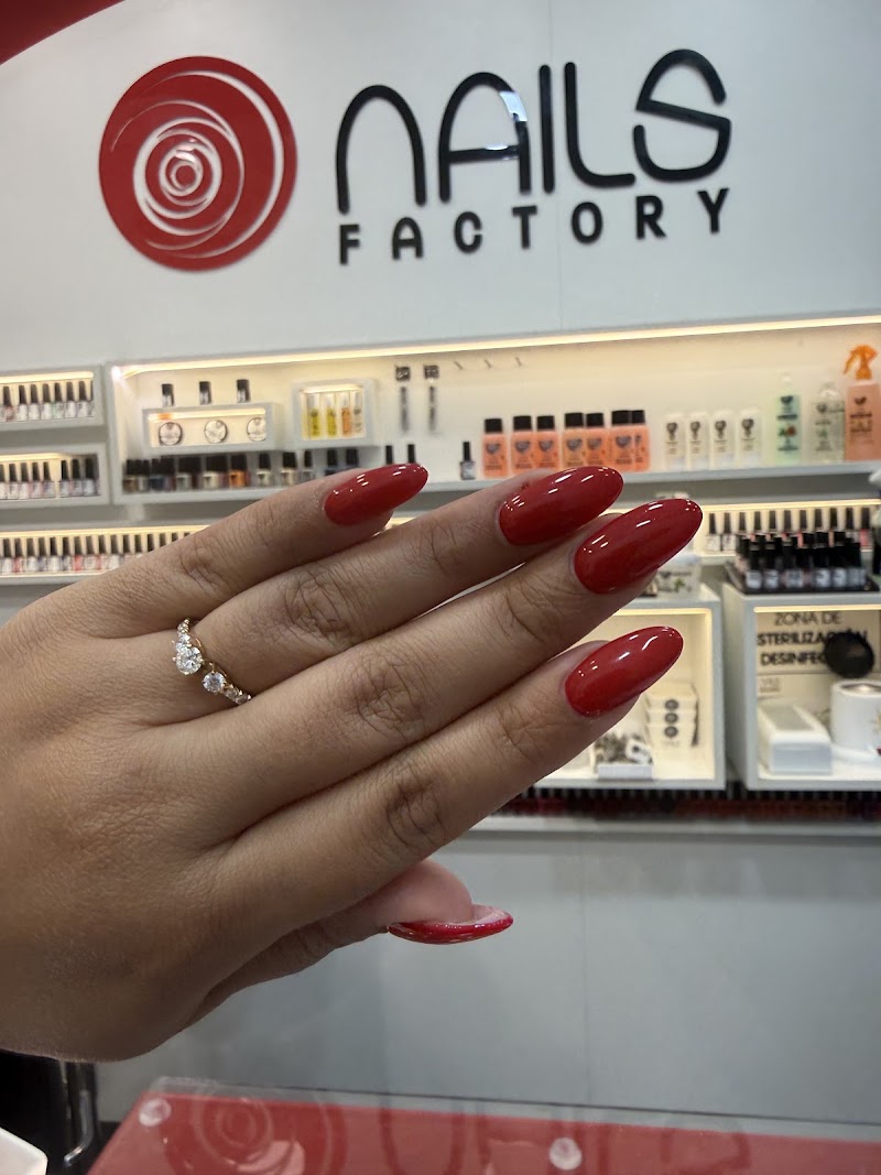 Nails Factory Hospitalet Gran Vía 2 - photo 5