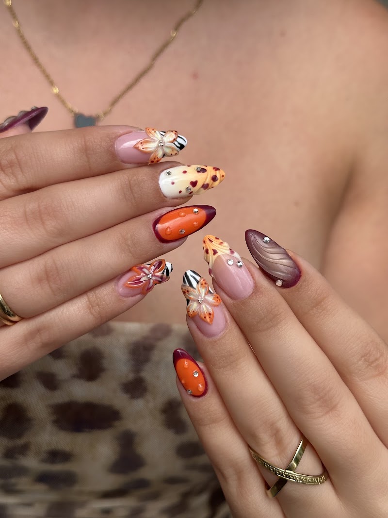 Nails fumi
