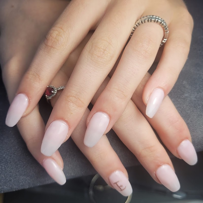 Nails & Makeup by Nina - foto 3
