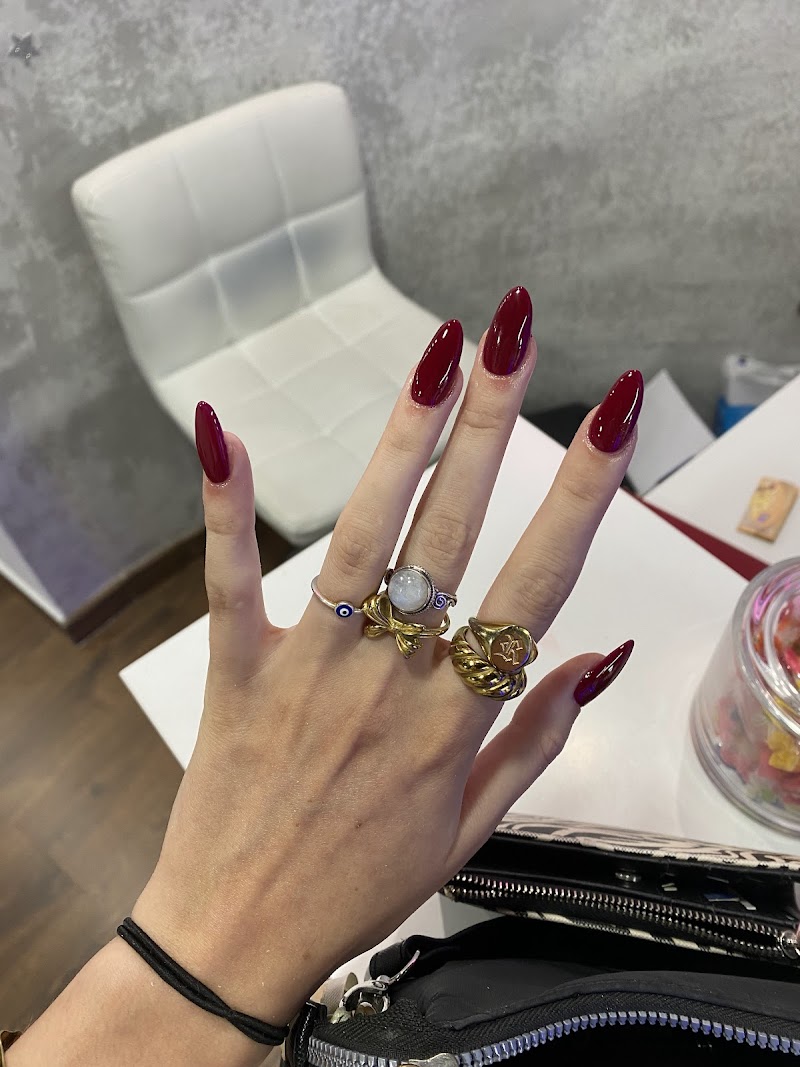 Nails Sants - foto 2