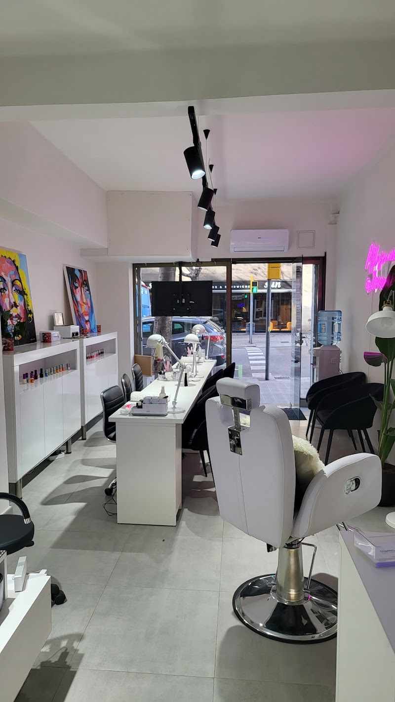 NAILS STUDIO BARCELONA sin acrilicos ni monómero - foto 2