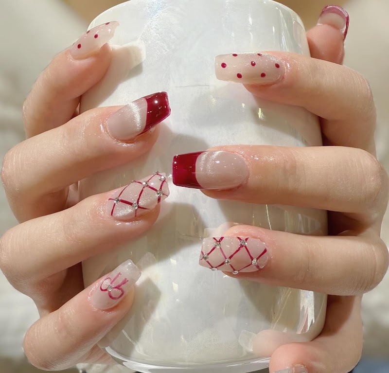 NAILS .YIYU estetic - foto 2