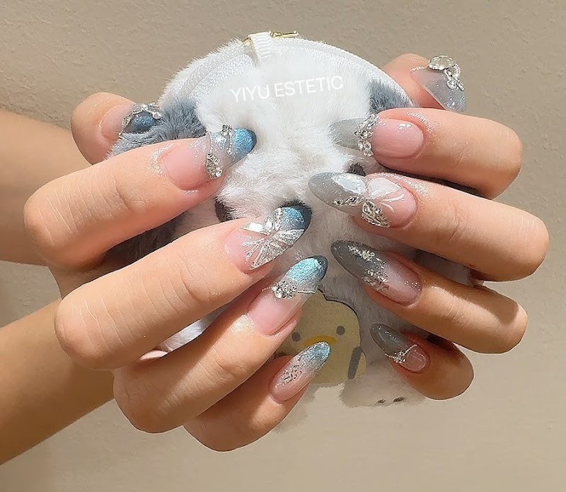 NAILS .YIYU estetic - foto 3