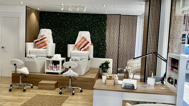 Oraia Nail Studio