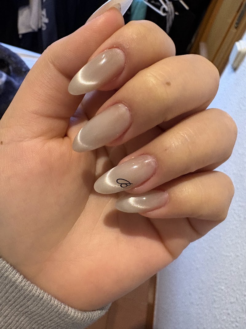 Pretty Nails Vietnamita - foto 2