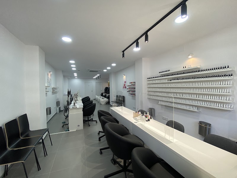 Pure Nail Bar El Prat - foto 3