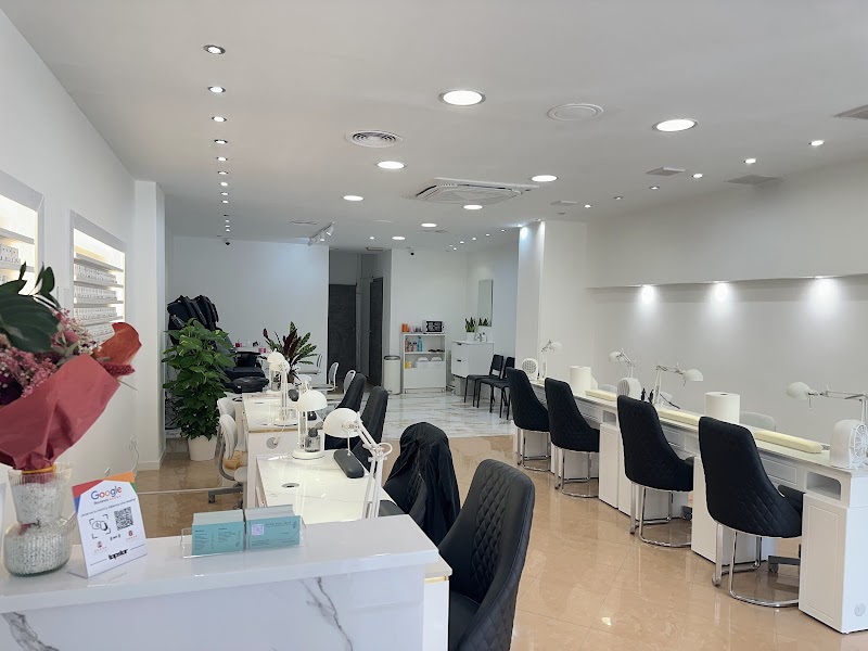 Pure Nail Bar Rambla Badal