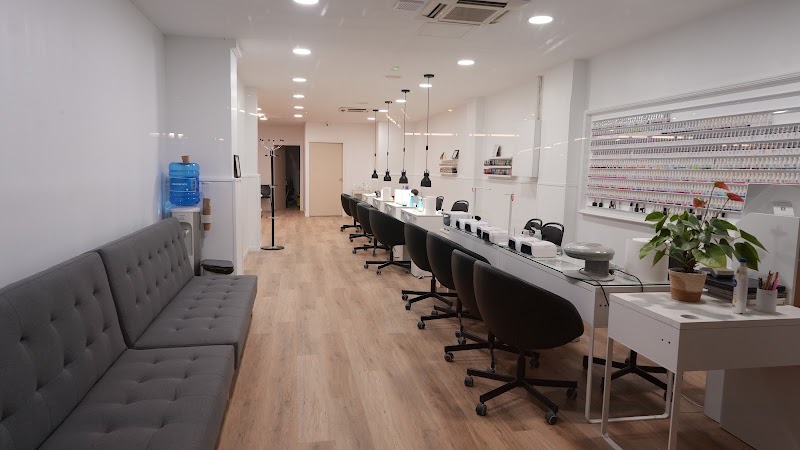 Pure Nail Bar Sant Adrià de Besòs