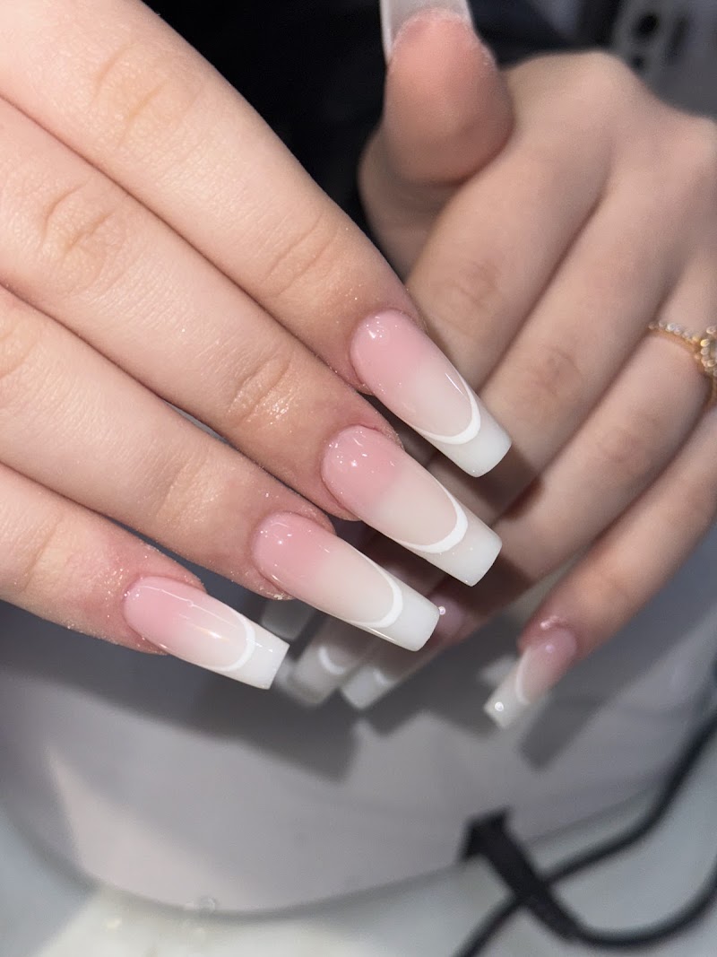 Pure Nail Bar Sant Adrià de Besòs - foto 4
